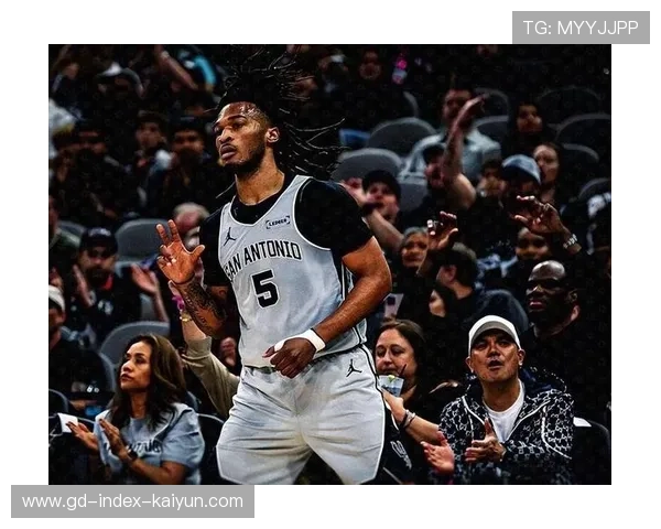 NBA常规赛:马刺126-113逆转勇士豪取6连胜,文班亚马26分9篮板福克斯27分8助攻